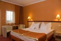 Elegáns szabad hotelszoba Cserkeszőlőn a Hotel Aqua-Spa szállodában